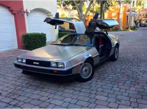 1981 DeLorean DMC-12