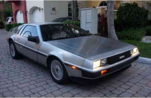 1981 DeLorean DMC-12