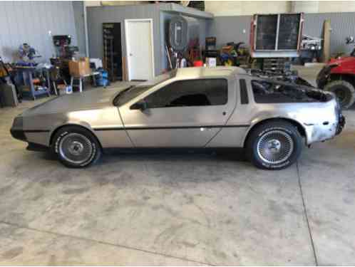 1981 DeLorean DMC 12