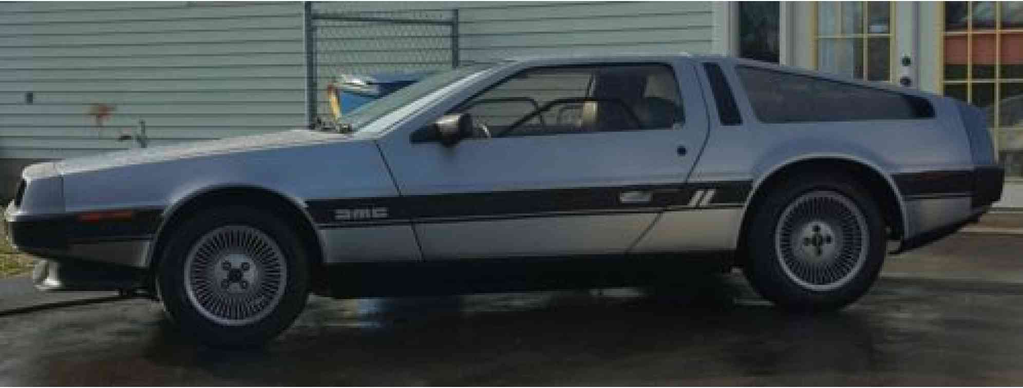 DeLorean DMC 12 (1981)