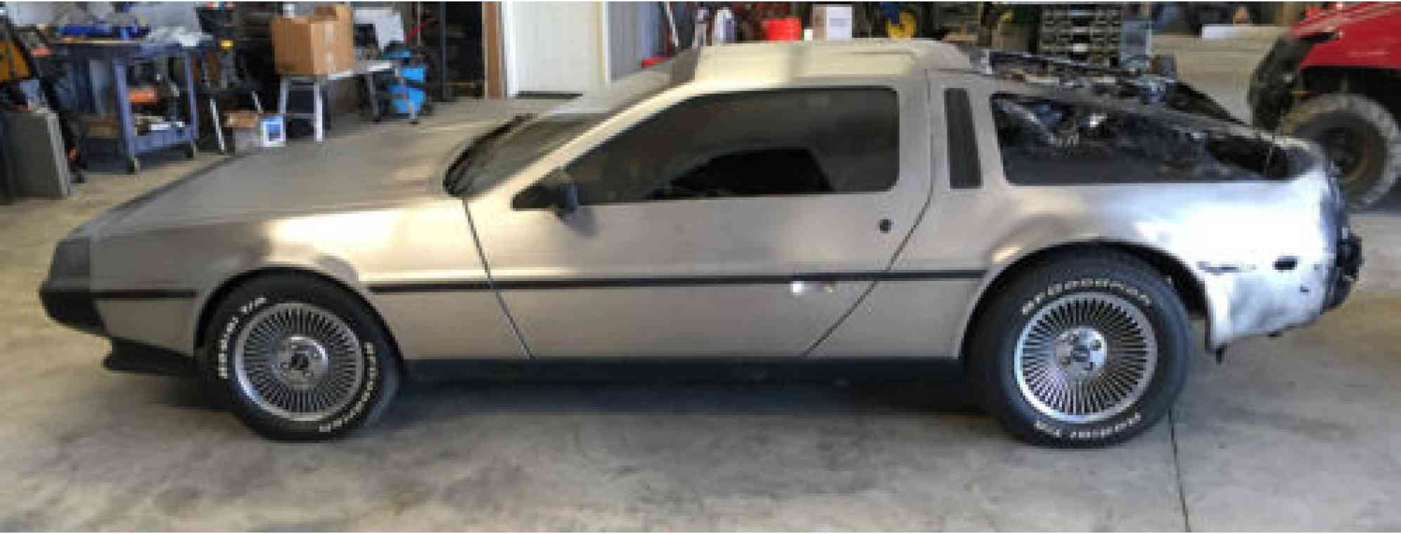 DeLorean DMC 12 (1981)