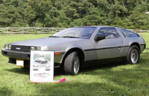 1981 DeLorean DMC 12