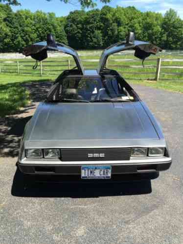 DeLorean DMC 12 (1981)