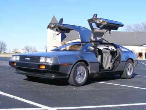 DeLorean DMC 12 (1981)