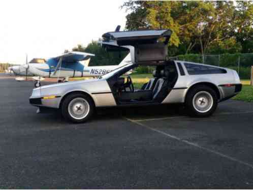 DeLorean DMC-12 (1981)