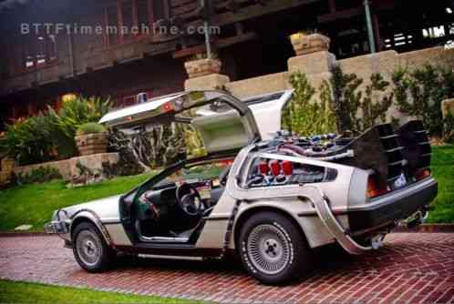 DeLorean DMC-12 (1981)