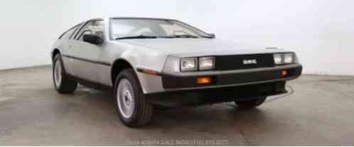 DeLorean DMC-12 (1982)