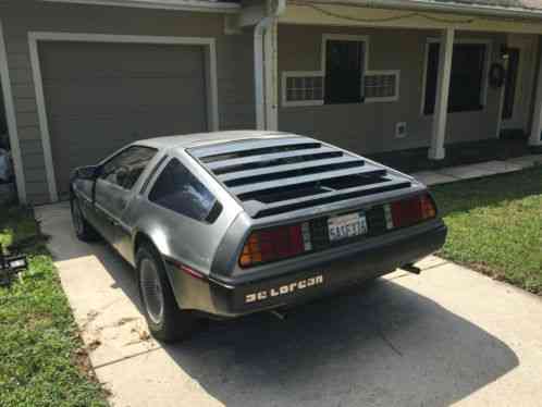 DeLorean DMC12 (1981)