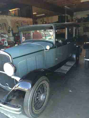 1929 DeSoto 4 Door Sedan