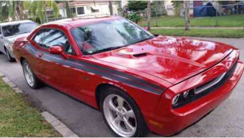 Dodge Challenger Fully loaded (2013)