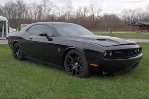 Dodge Challenger (2015)