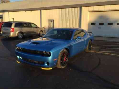 Dodge Challenger SRT Hellcat (2016)