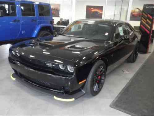 Dodge Challenger SRT Hellcat 707 HP (2015)