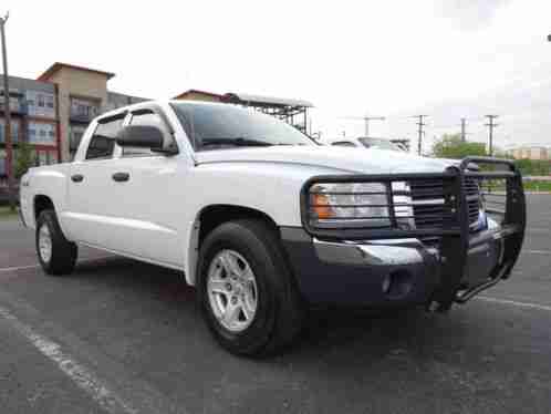 Dodge Dakota CREW CAB 4X4 AUTO V8 (2005)