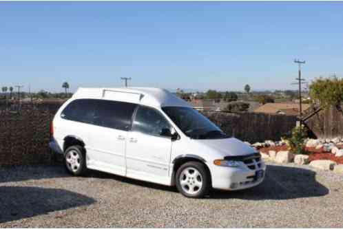 Dodge Grand Caravan High Top (1999)