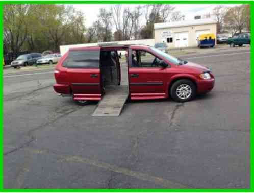 Dodge Grand Caravan SE (2006)