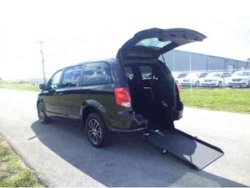 Dodge Grand Caravan (2016)