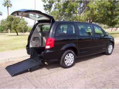 Dodge Grand Caravan Wheelchair (2014)