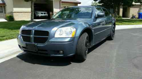 Dodge Magnum (2005)