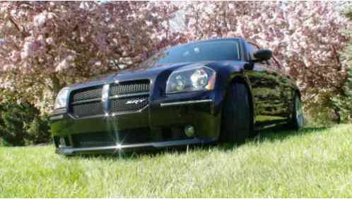 Dodge Magnum SRT 8 (2006)