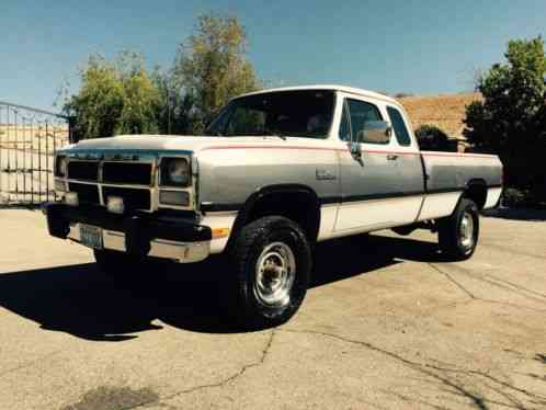 Dodge Other Pickups LE (1992)