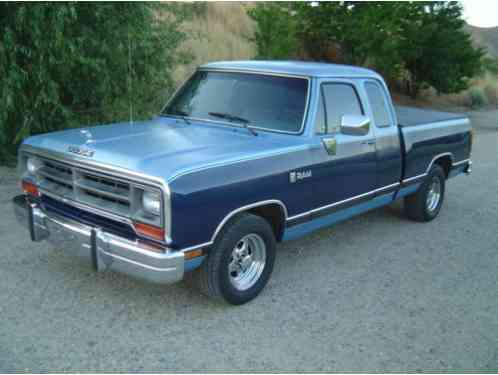 Dodge Other Pickups Ram LE Shortbed (1990)