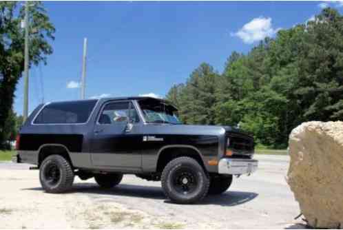 Dodge Power Wagon (1988)