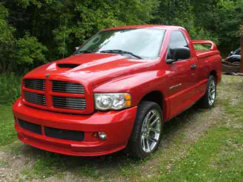 Dodge Ram 1500 SRT10 (2004)