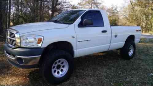 Dodge Ram 2500 (2006)