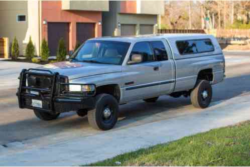 Dodge Ram 2500 SLT (2000)