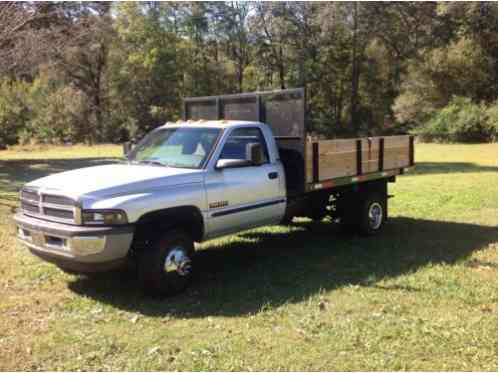 Dodge Ram 3500 Laramie (2001)