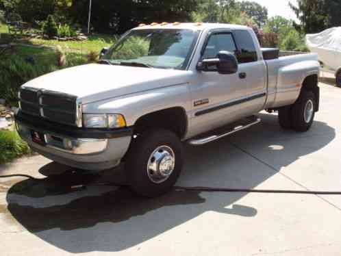 Dodge Ram 3500 slt (2000)