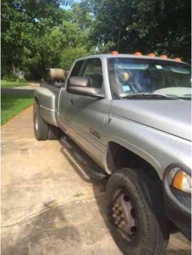 Dodge Ram 3500 slt (2001)