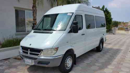 Dodge Sprinter 2500 (2005)