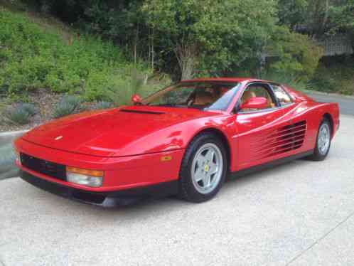 Ferrari Testarossa (1990)