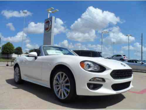 Fiat 124 Spider Roadster (2017)