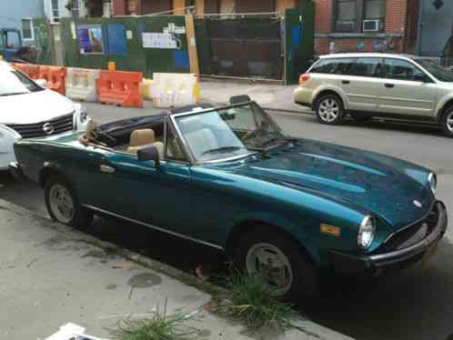 Fiat Spider 2000 Convertible (1979)