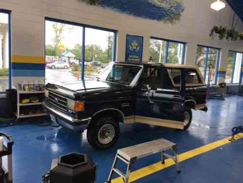 Ford Bronco Eddie Bauer (1990)