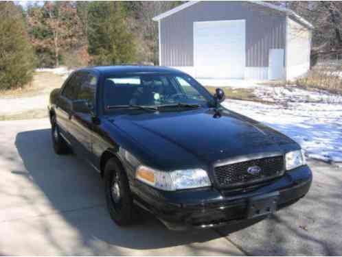 Ford Crown Victoria (2011)