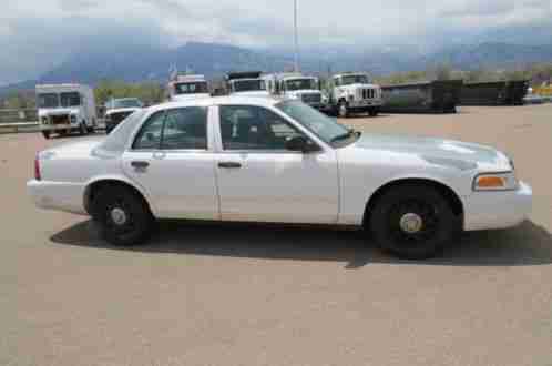 2006 Ford Crown Victoria- show original title