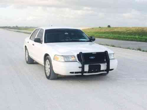 Ford Crown Victoria (2006)