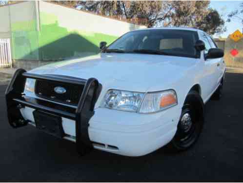 Ford Crown Victoria (2011)