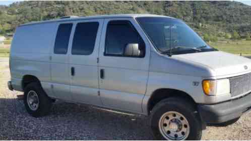 Ford E-Series Van (2001)