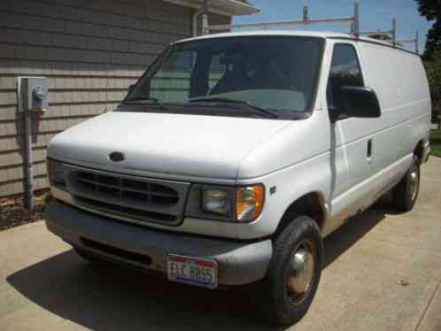 Ford E-Series Van (2000)