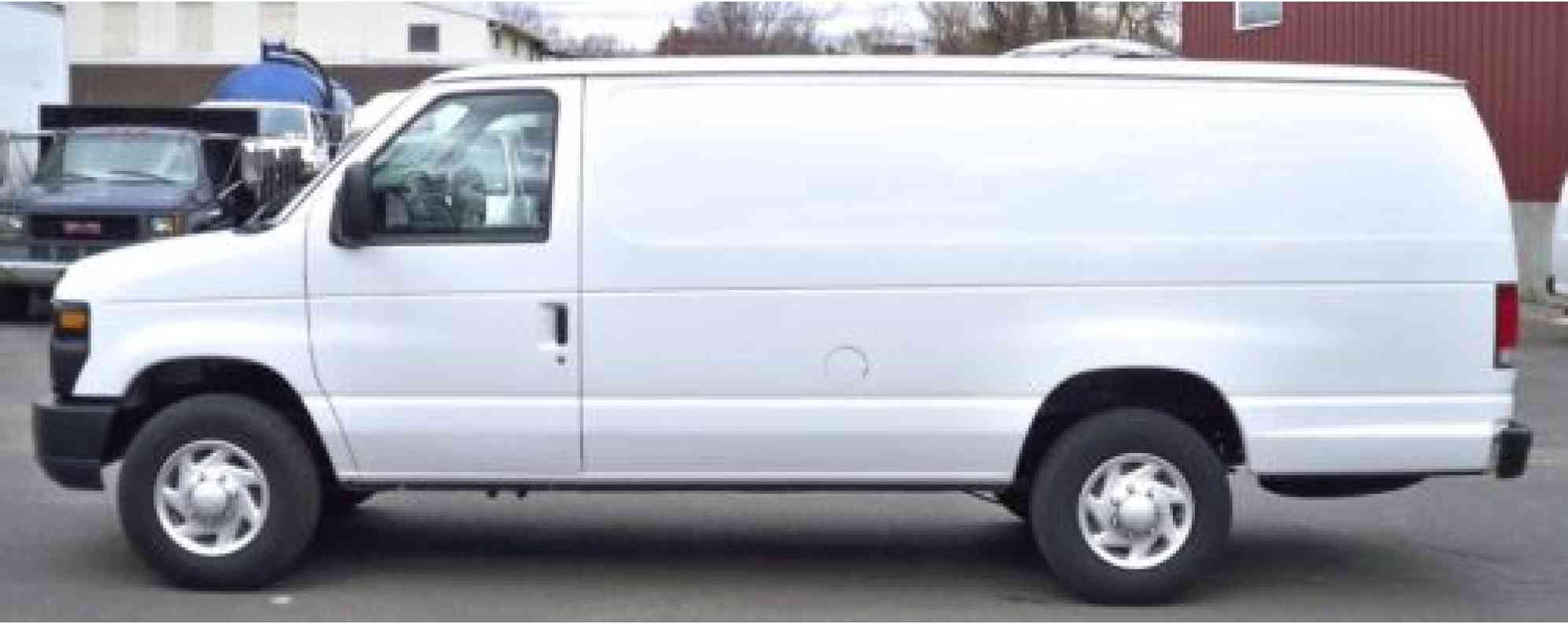 Ford E-Series Van E250 (2014)