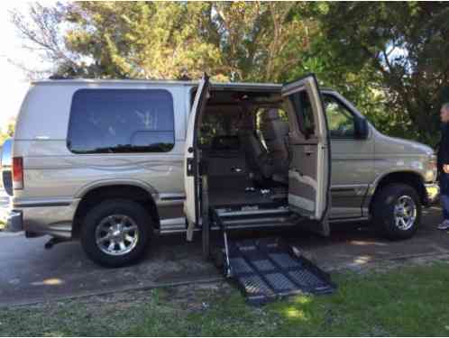 Ford E-Series Van SUPERDUTY (2008)