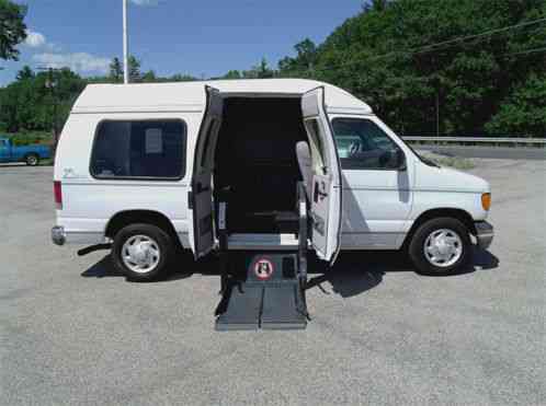 Ford E-Series Van (2003)