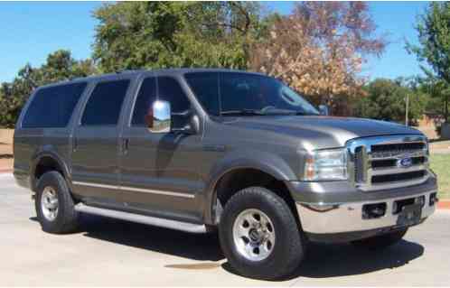 Ford Excursion (2003)