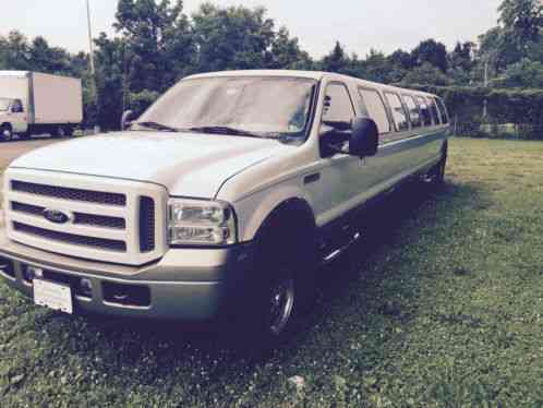 Ford Excursion limo (2005)
