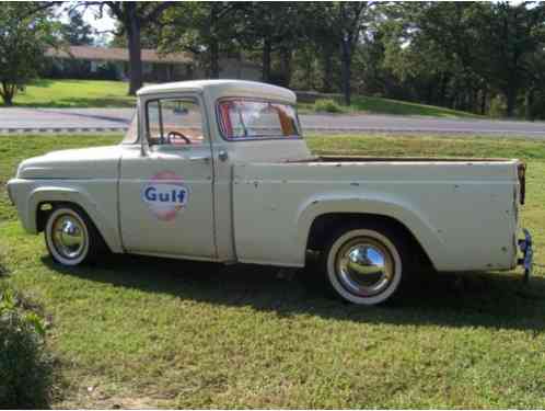 Ford F-100 CUSTOM CAB (1957)